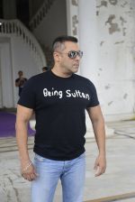Salman Khan at Sultan press meet in panvel on 15th July 2016